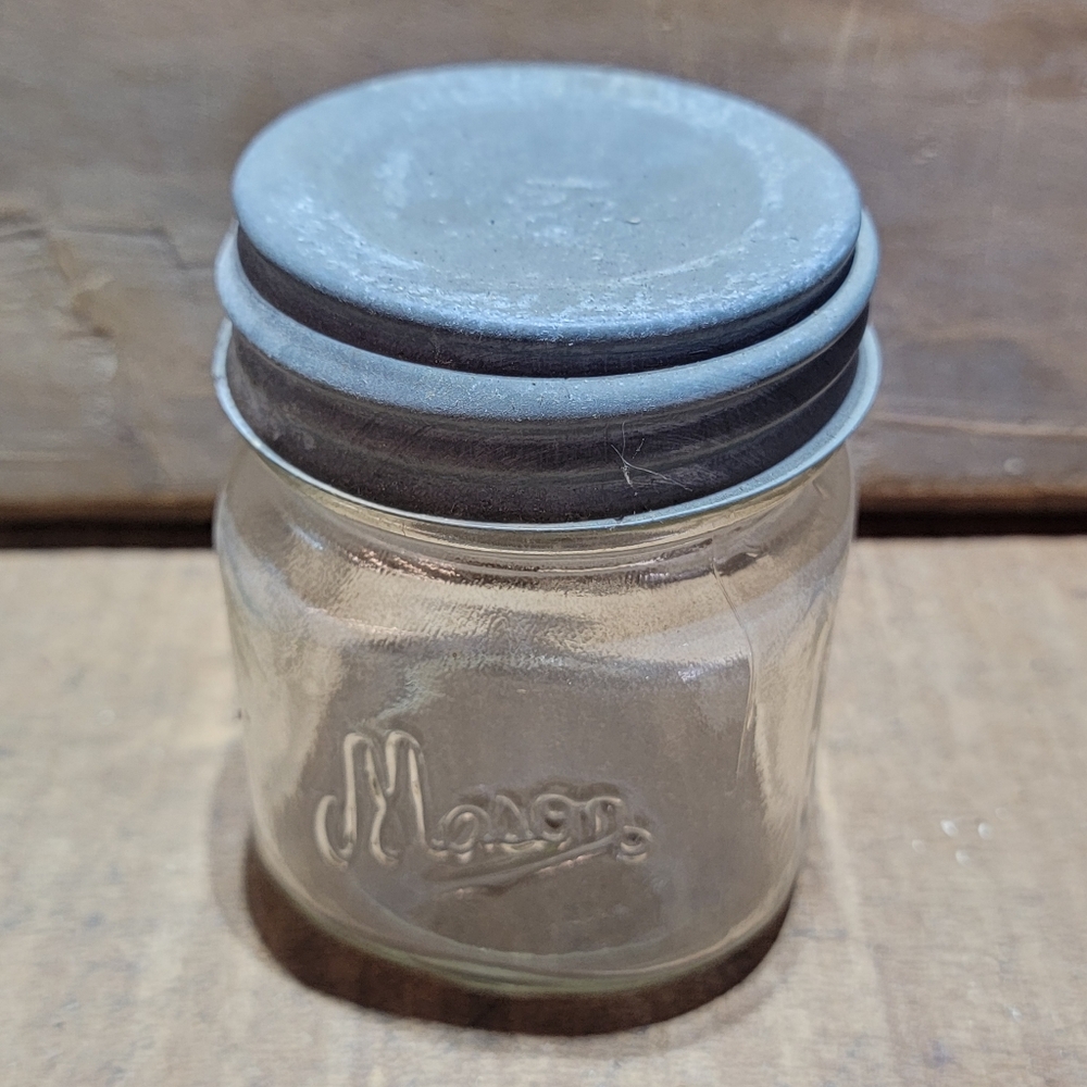 Pair Of Vintage Rare Half Pint Jars - Putnam And Mason 1/2 Pints - Picture 5 of 10